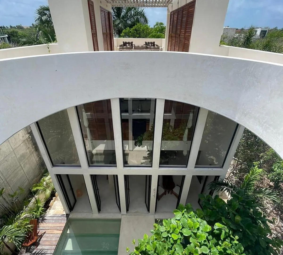 הוילה Chacalal Tulum Country Club Casa Pokolpok 0*,  מקסיקו